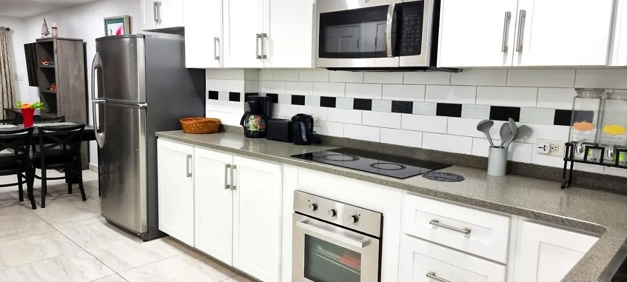Modern Townhouse In Jolly Harbour North Finger Villa Antigua/Barbuda